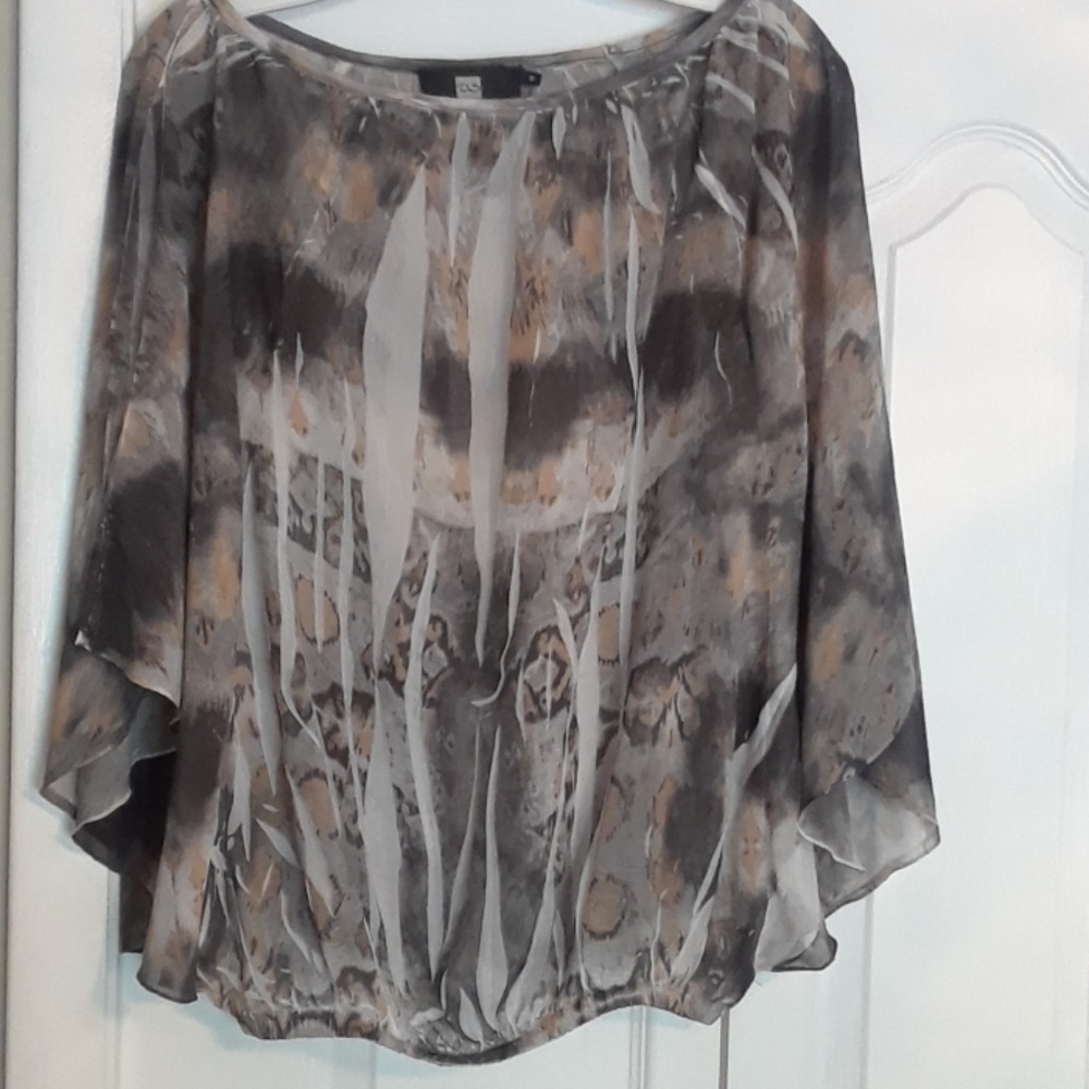 Pretty shear top